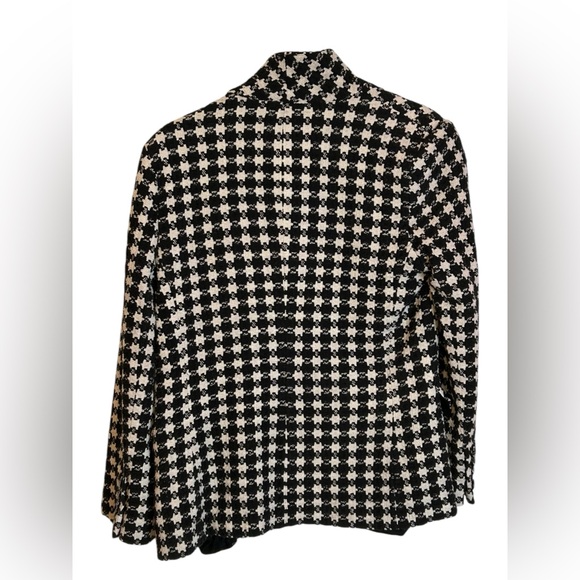 Austin Reed Black and White Houndstooth Blazer - Picture 6 of 7